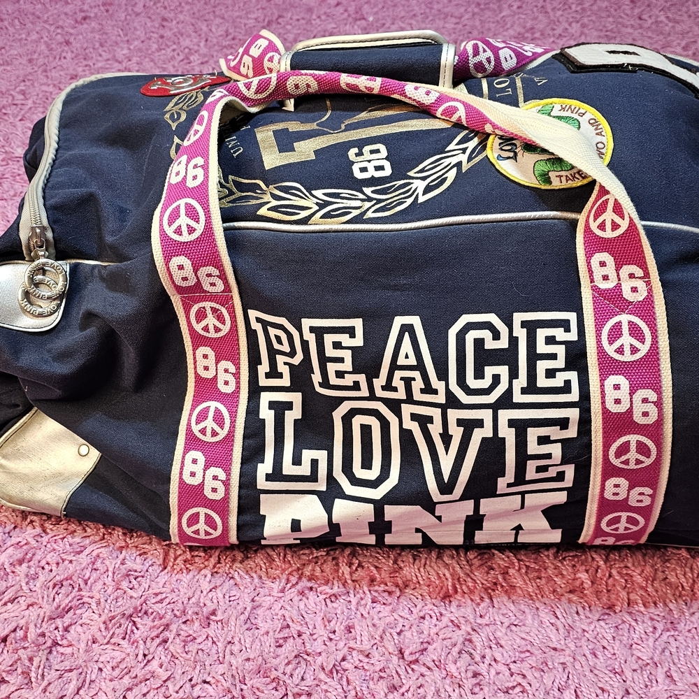 PINK Victoria's Secret Vintage Rolling Duffle - Picture 5 of 10